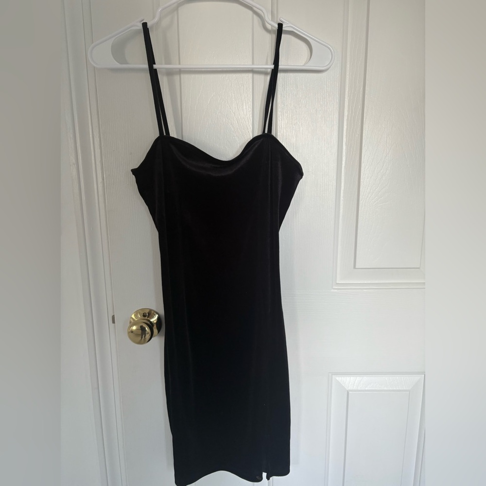 H&M Elegant Black Velvet Mini Dress